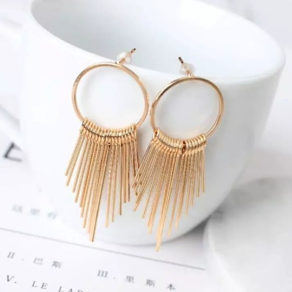 FREE when bundled!✨On The Fringe Earrings!🌻🏜 - Picture 2 of 3